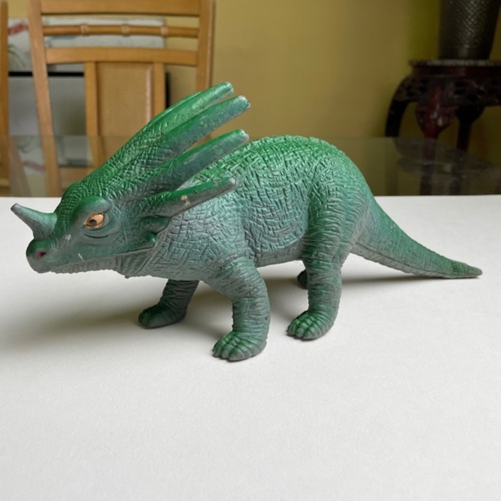 Vintage 1986 Styracosaurus Dinosaur Toy Figure Green Horned Herbivore